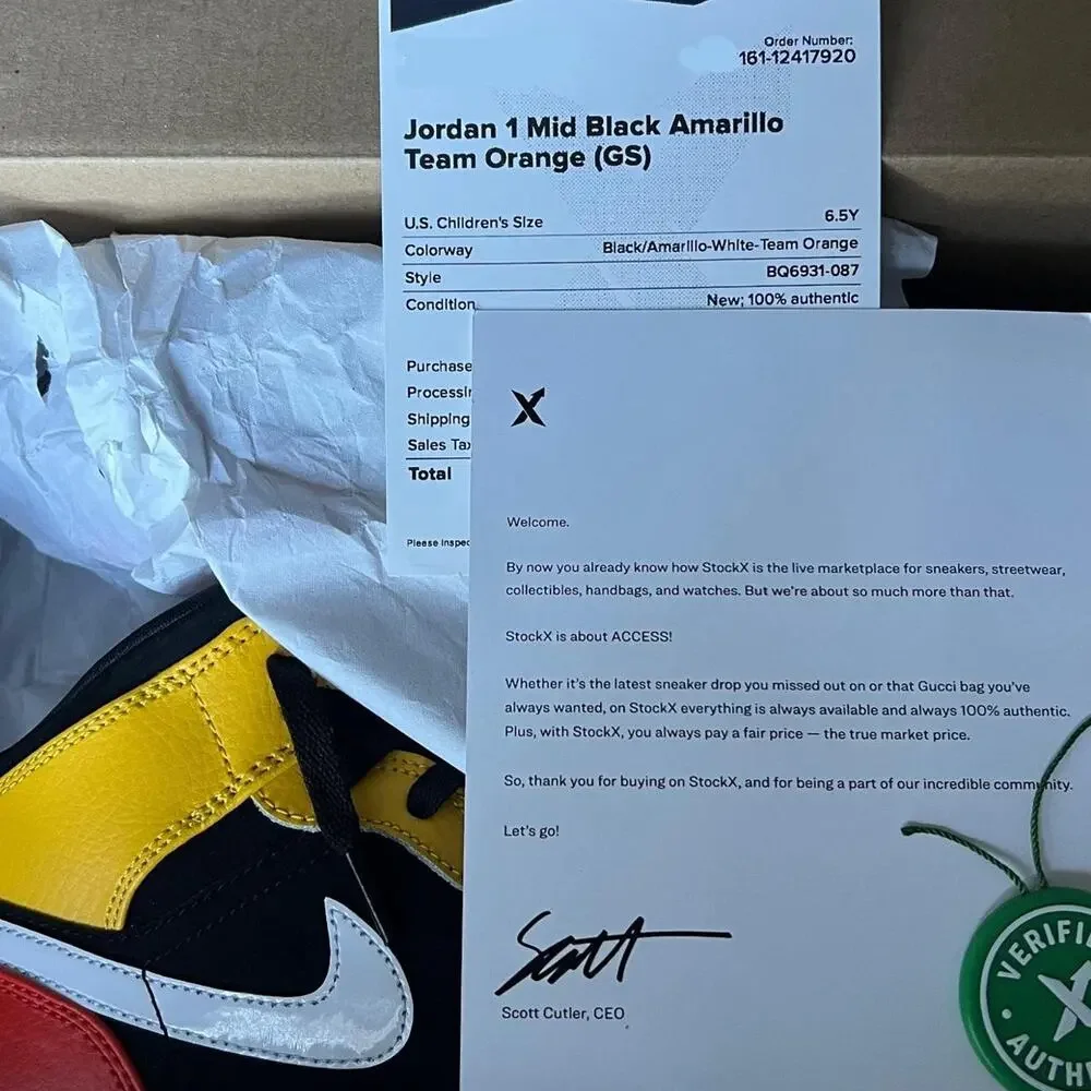Jordan 1 mid sneakers